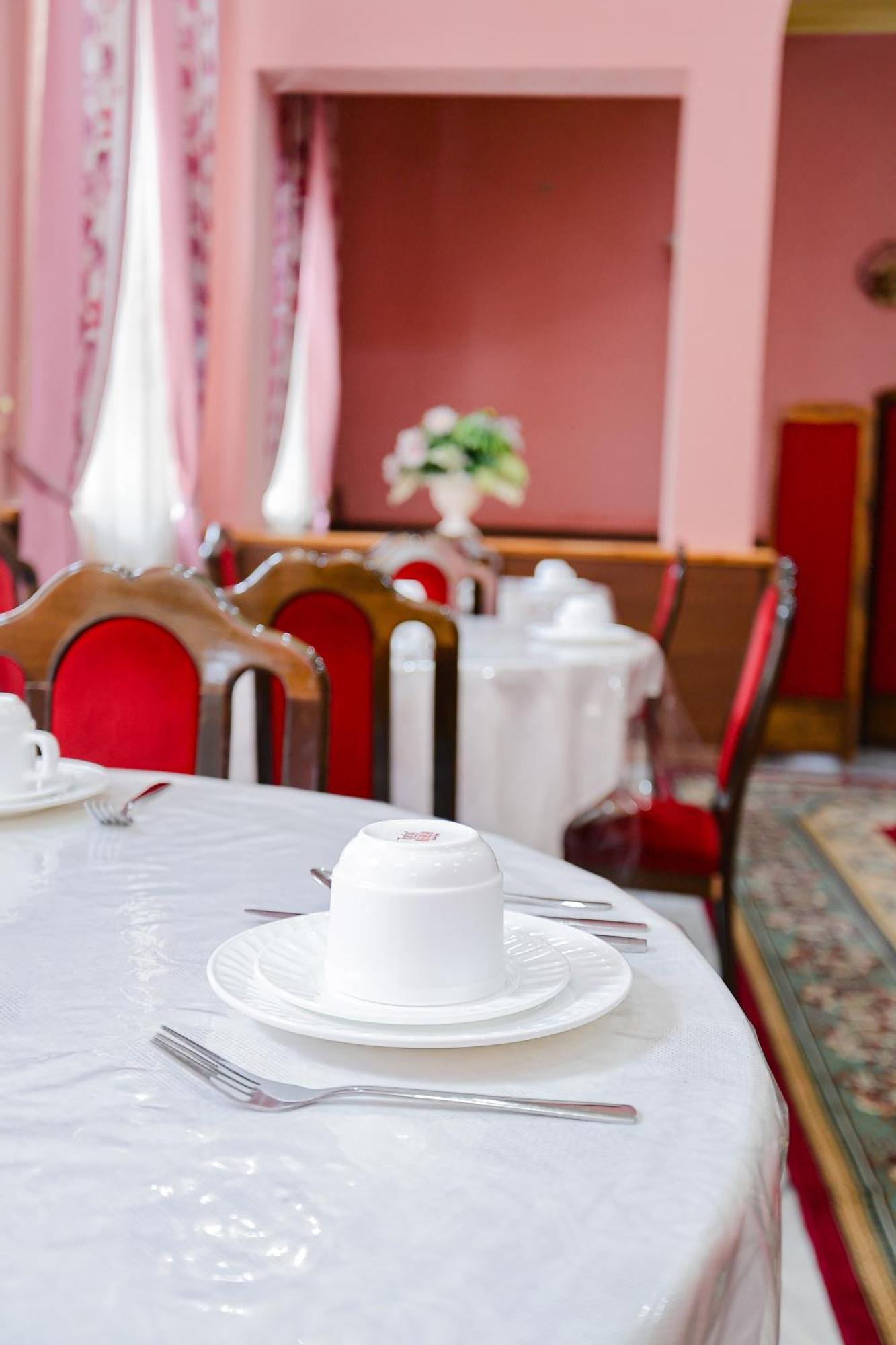 Yangi Sharq Hotel Samarkand Exterior photo