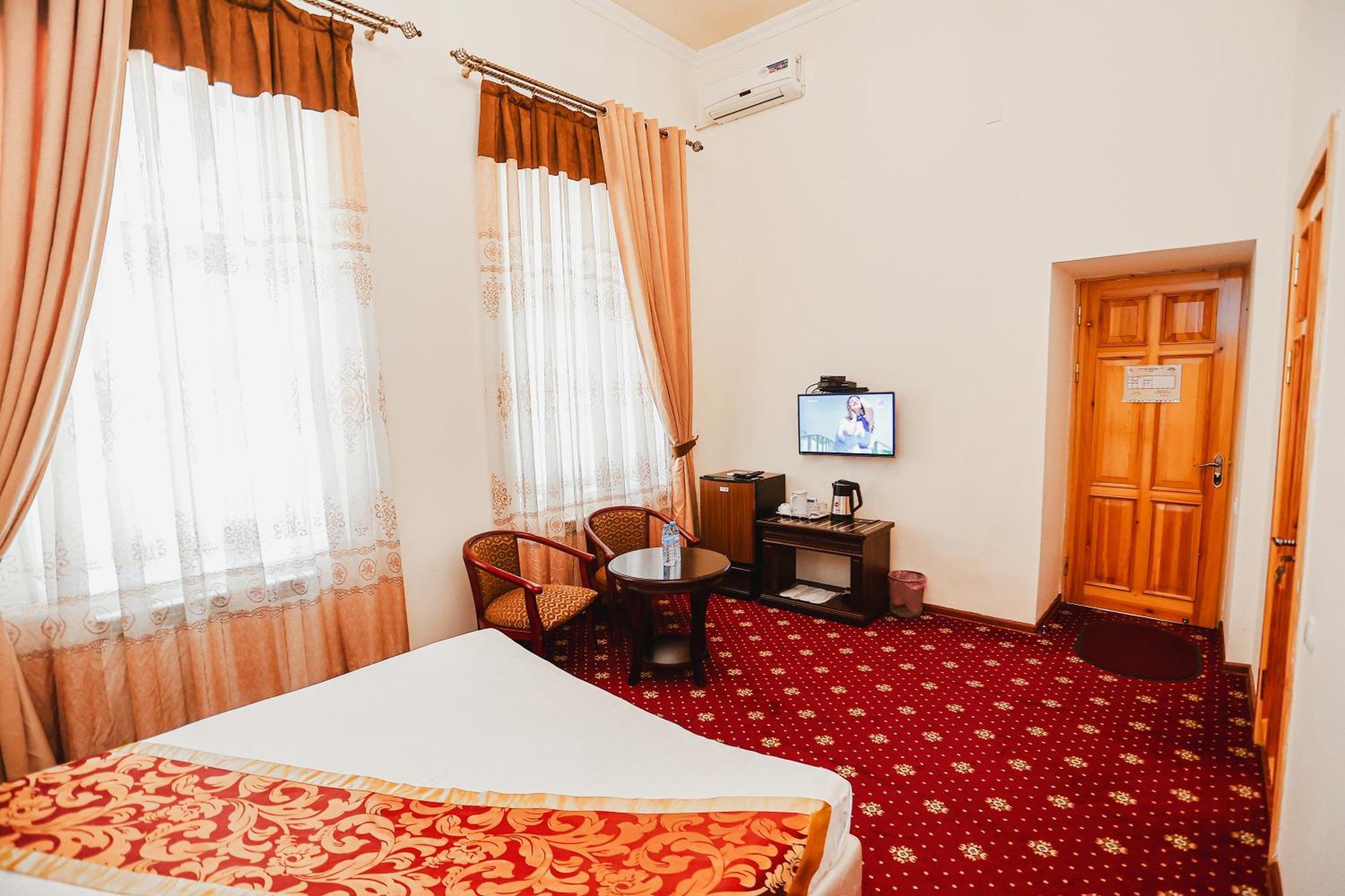 Yangi Sharq Hotel Samarkand Exterior photo
